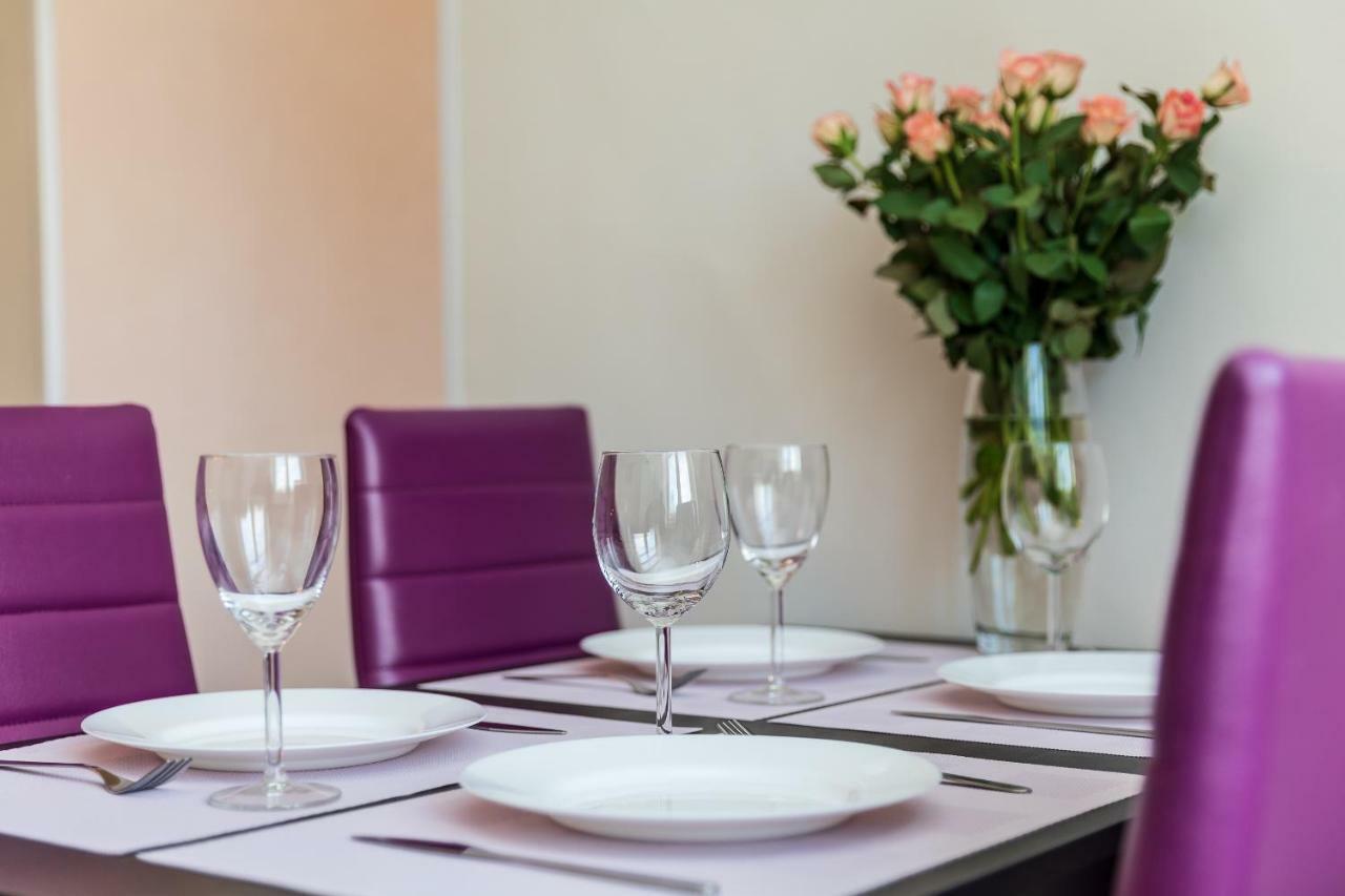 Compact Apartment Near Food Market In The Oldtown Plus Free Parking Klaipėda Dış mekan fotoğraf